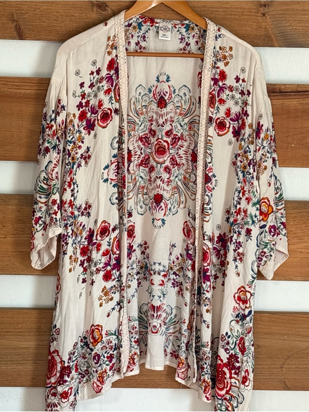 Bila Open Front Lace Accented Floral Boho Chic Oversized Elbow Sleeves Size M/L